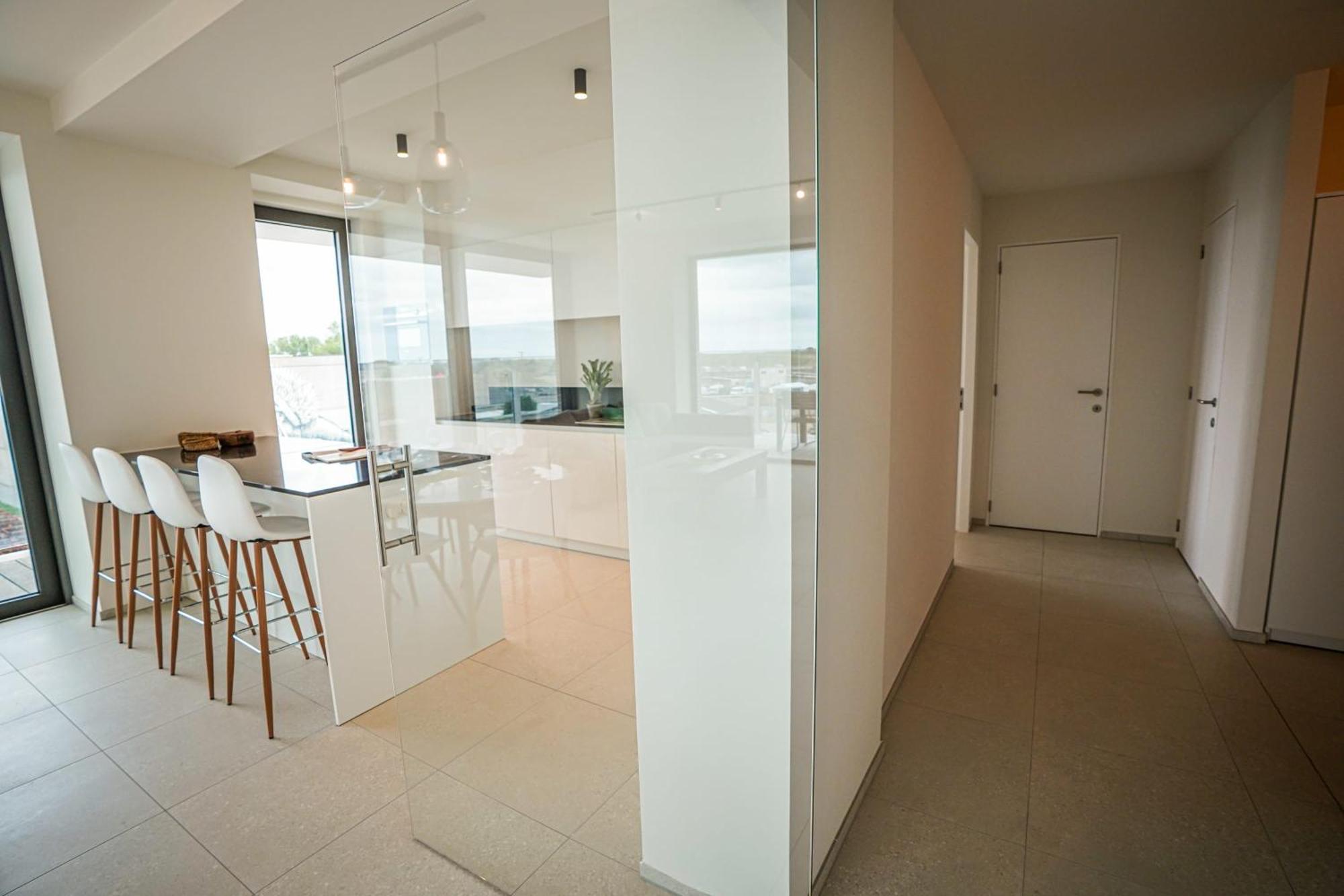 Huswell - Beautiful Apartment With Communal Pool And Gym Oostende Ngoại thất bức ảnh